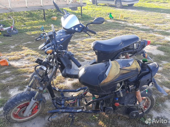 2 скутера