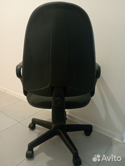 Компьютерное кресло