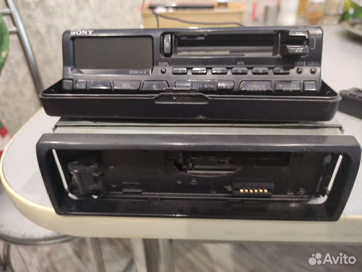 Радиоприемник sony авто
