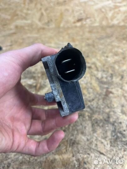 Блок управления вентилятором Ford Focus 2 2010