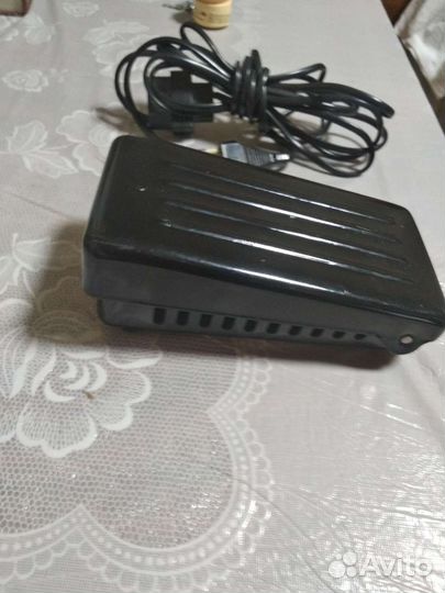 Машина швейная,с электроприводом