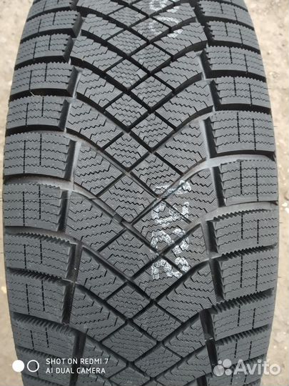 Pirelli Ice Zero FR 205/60 R16 96W
