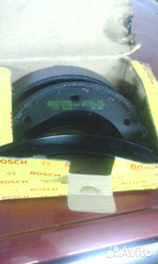 Продам тормозные колодки для бмв