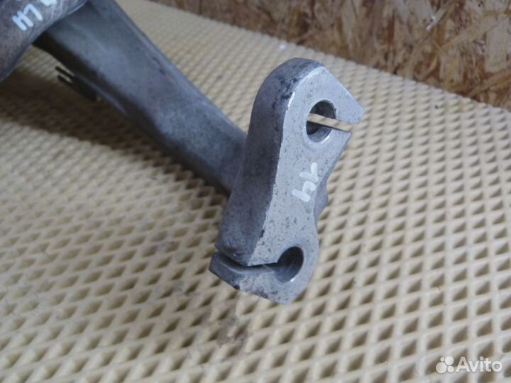 Кулак поворотный передний левый Audi A4 B8 2007-2015 (4G0407253B)