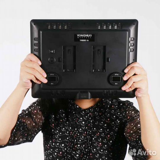 Видеосвет Yongnuo YN600 Air 3200K-5500K 40W