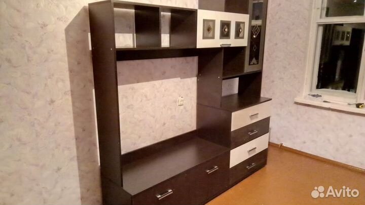 Стенка в гостиную