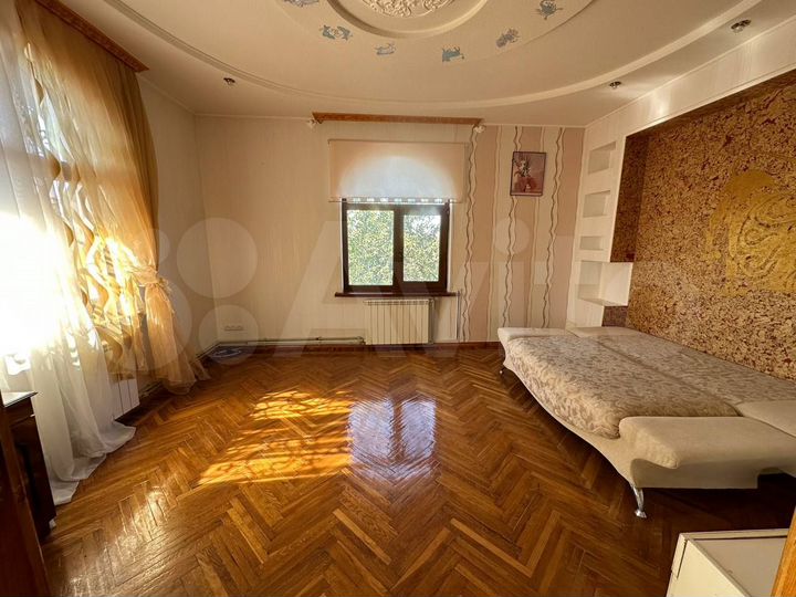 Дом 312 м² на участке 10 сот.