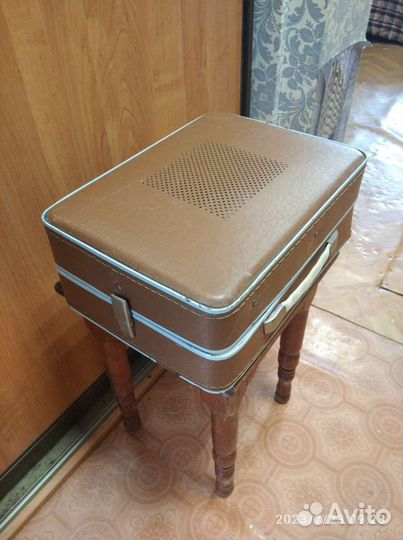 Ламповый электрофон,Юность 301