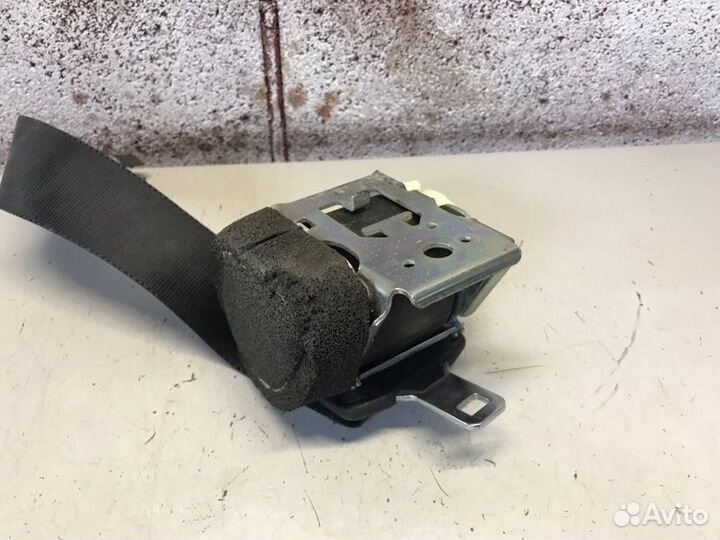 Ремень безопасности задний правый Ford Focus 2