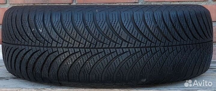 Goodyear Vector 4Seasons 205/65 R15