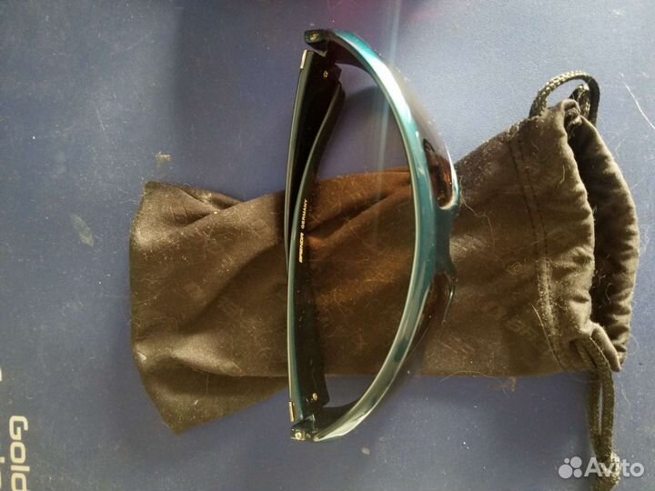 Солнцезащитные очки