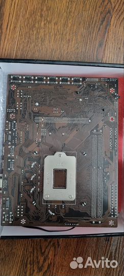 Материнская плата с процессором