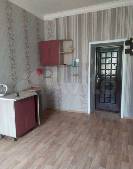 Комната 15 м² в > 9-к., 2/2 эт.