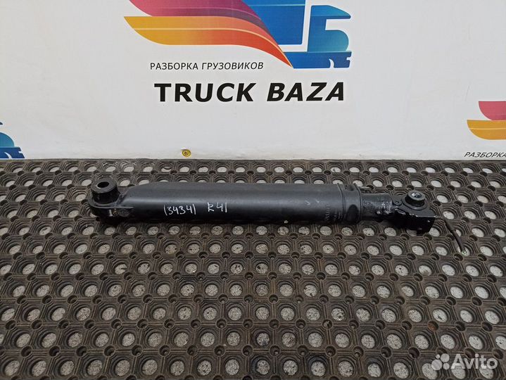 Цилиндр подъема кабины правый Renault T