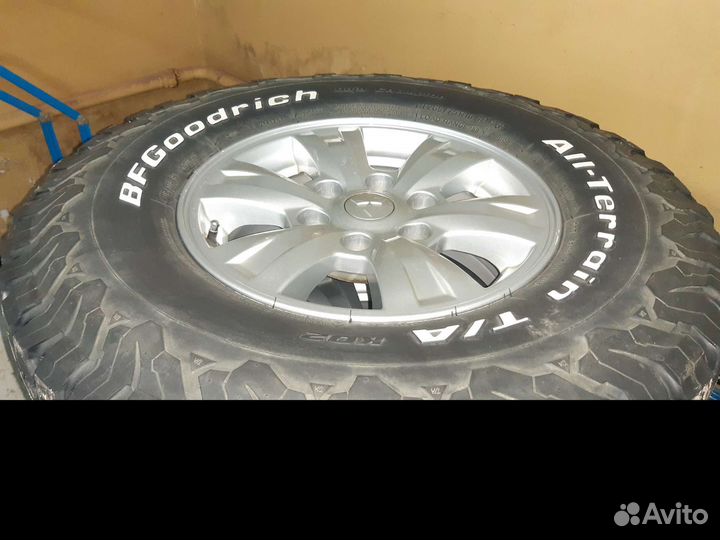 Bfgoodrich All-Terrain T/A KO2 265/75 R16