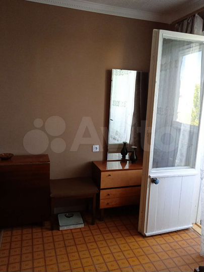 2-к. квартира, 55 м², 4/9 эт.