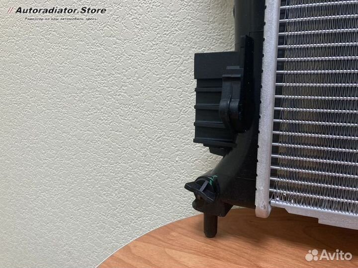 Радиатор охлаждения Киа Рио 10- АКПП