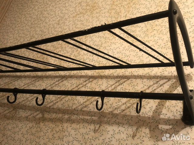 Вешалка для одежды настенная