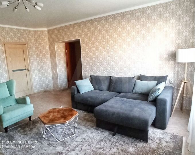 2-к. квартира, 85 м², 8/10 эт.