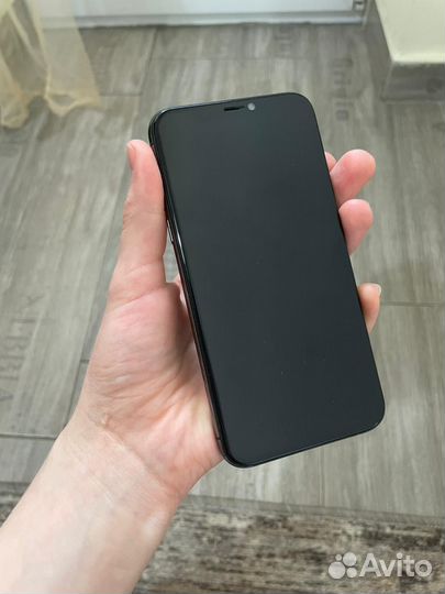 iPhone X, 256 ГБ