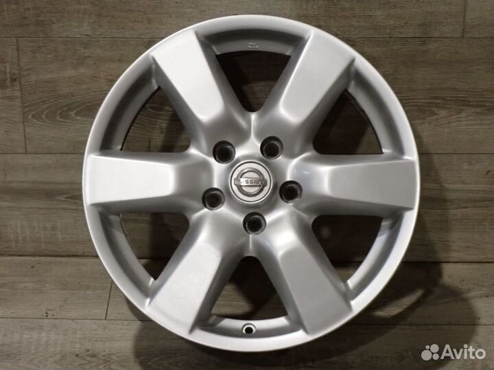 Комплект оригинальных R17 дисков Nissan X-Trail