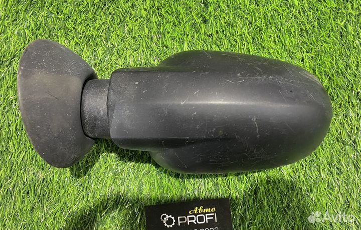 Корпус зеркала правого Renault Symbol 1