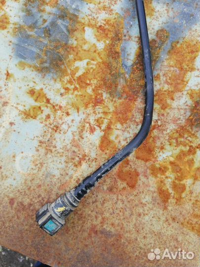 Трубка топливная Митсубиси Паджеро Мини 2