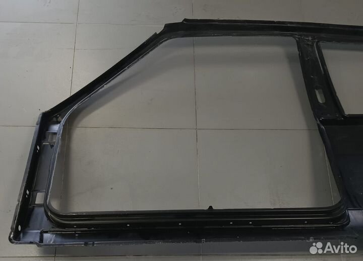 Панель боковины 21080 наруж. правая с дырками