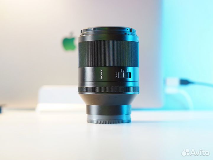 Sony Zeiss Planar T* FE 50mm f/1.4 ZA SEL-50F14Z