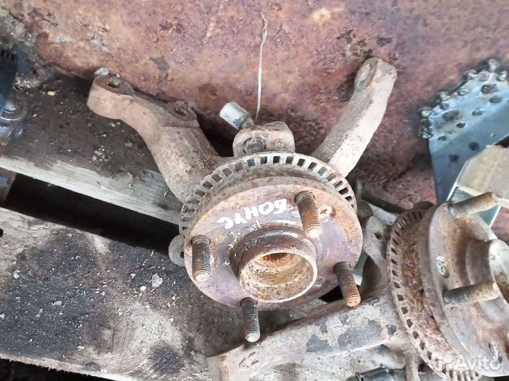 Ступици, поворотные кулаки chery bonus very A13