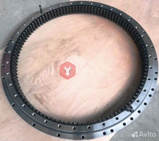 Опорно-поворотный круг PC350LC-6 207-25-61100