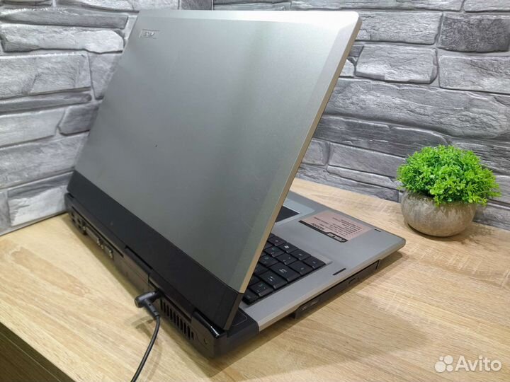 Asus AMD Sempron 1x1,16Ghz/512Mb/60Gb