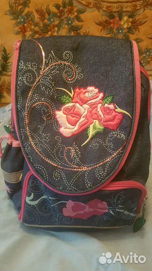 Рюкзак школьный