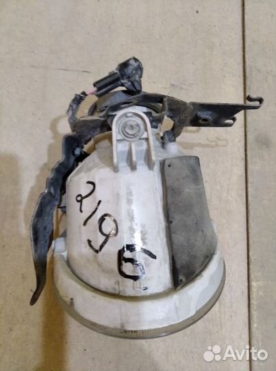 Противотуманная фара правая Subaru Outback