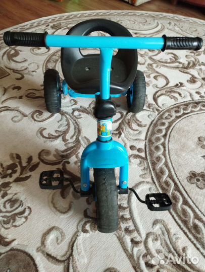 Детский трехколесный велосипед