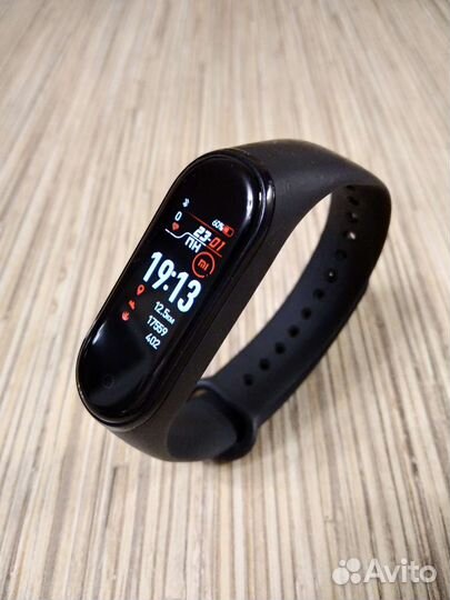 Фитнес браслет Xiaomi Mi band 4