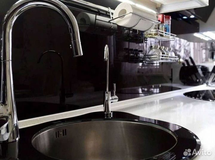 Угловая кухня. Кухонный гарнитур на заказ