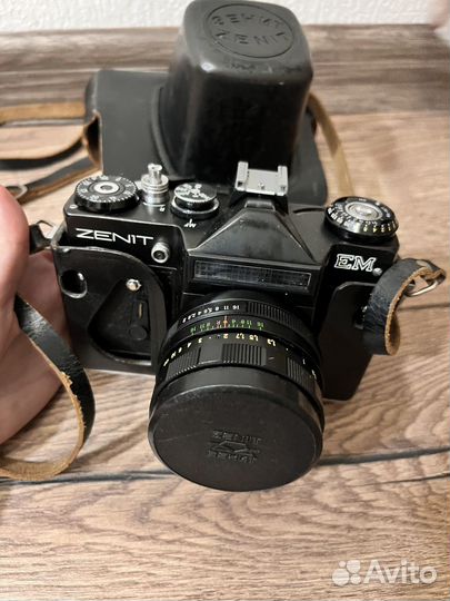 Пленочный фотоаппарат зенит