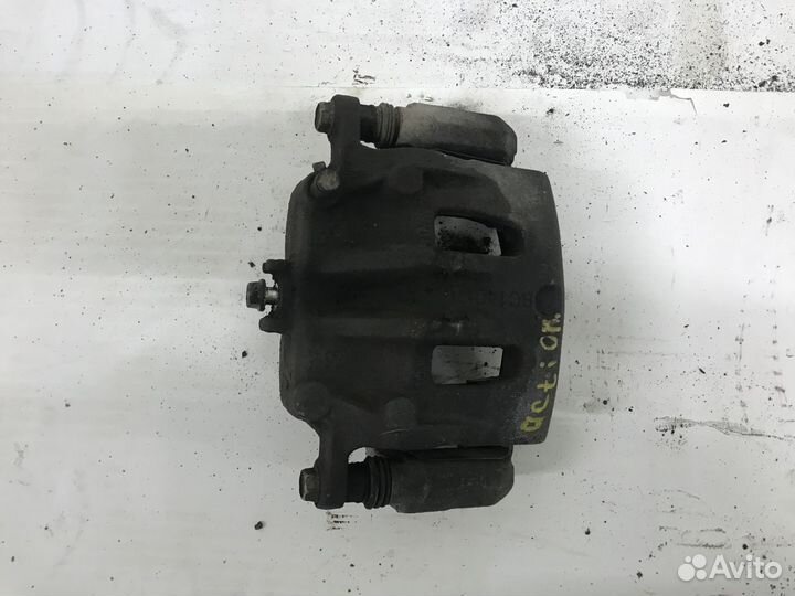 Суппорт тормозной передний SsangYong New Actyon