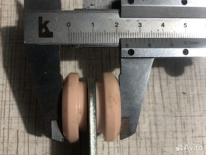 Ролик шторного полуприцепа