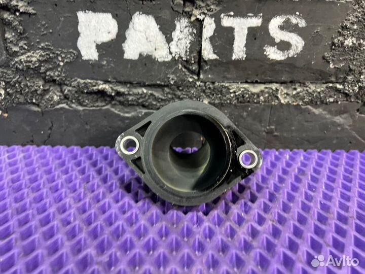 Корпус термостата Nissan X-Trail NT31-103472