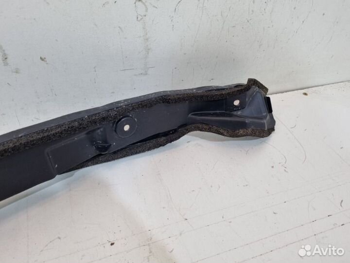 Пыльник крыла передний правый Toyota Rav4 50