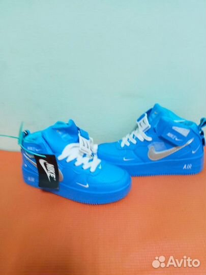 Кроссовки демисезонные Nike