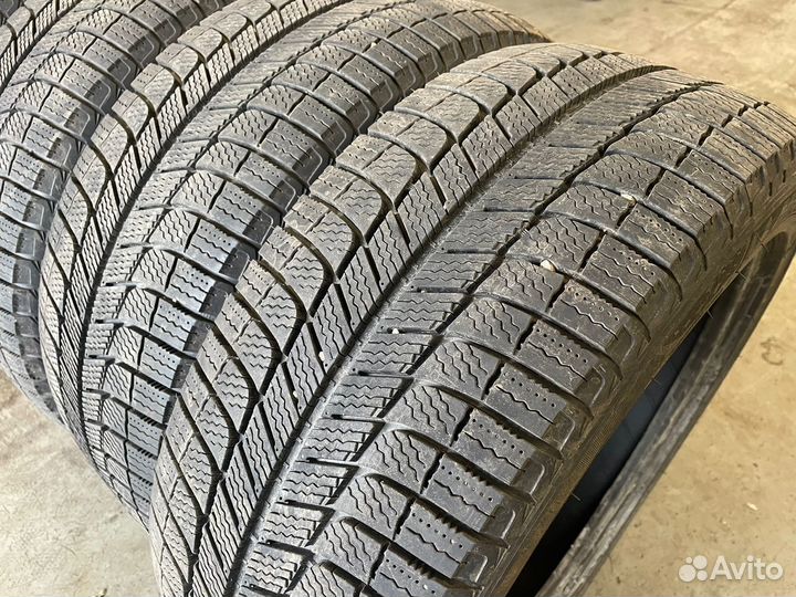 Michelin X-Ice XI3 225/45 R18