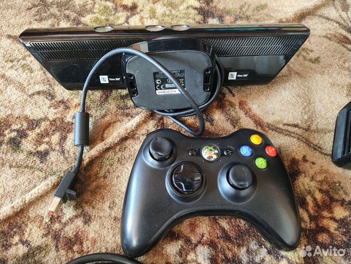 Xbox 360 Е и Kinect и Много Игр