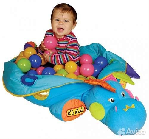 Развивающая игрушка. Сухой бассейн с шариками