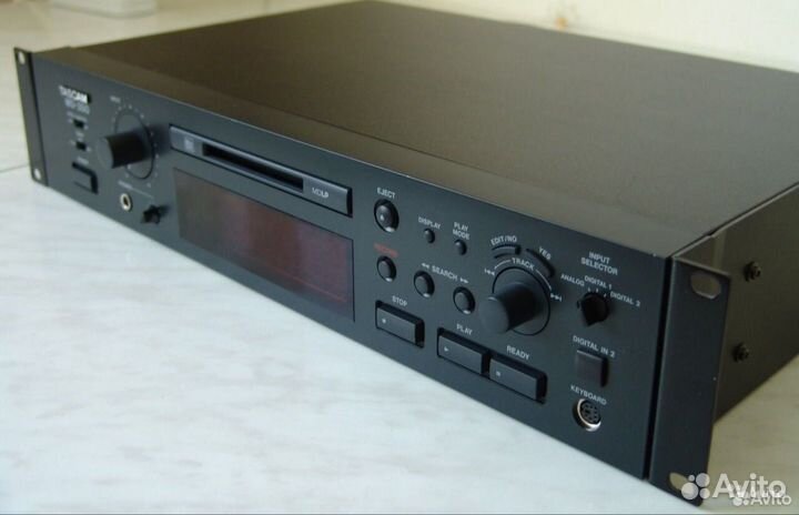 Минидисковая дека Tascam MD-350