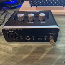 Внешняя звуковая карта behringer u phoria um2