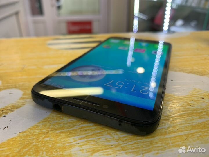 Смартфон Alcatel ONE touch 6037Y