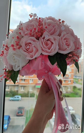 Свадебный букет из мыльных роз